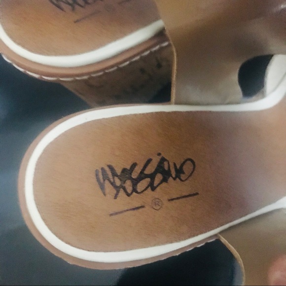 Mossimo Supply Co White and tan wedges size 7.5 - Picture 4 of 5